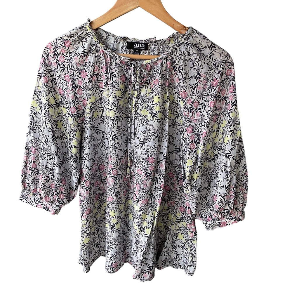 A New approach Blouse Top Floral Pink Yellow Preppy Academia Business consign M